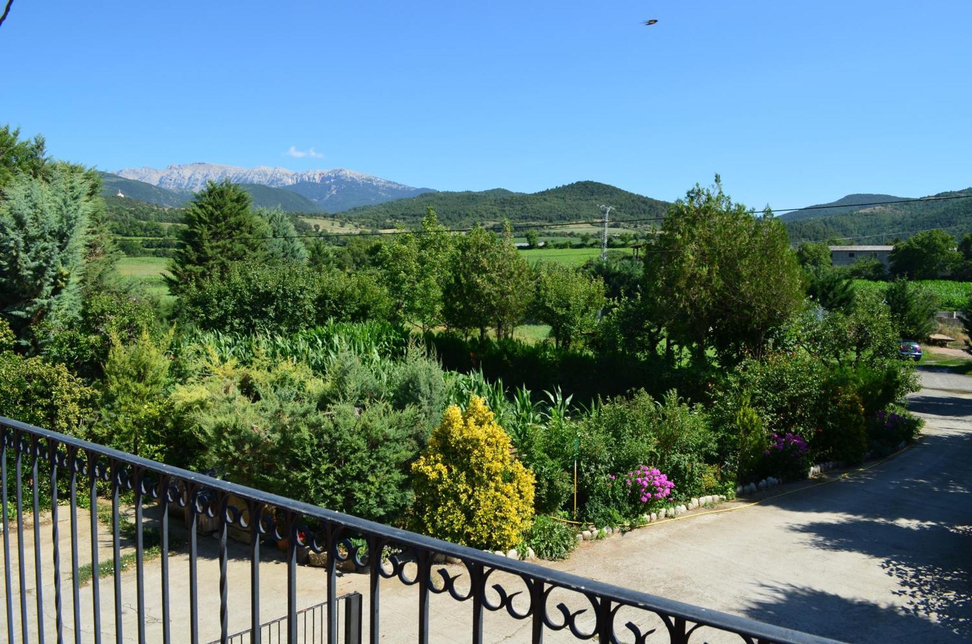 لا سو دي أورغل Casa Rural La Vall Del Cadi المظهر الخارجي الصورة