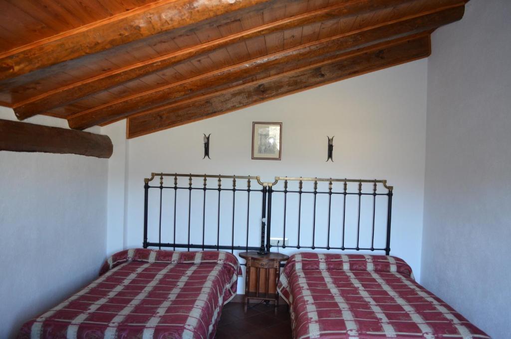 لا سو دي أورغل Casa Rural La Vall Del Cadi الغرفة الصورة