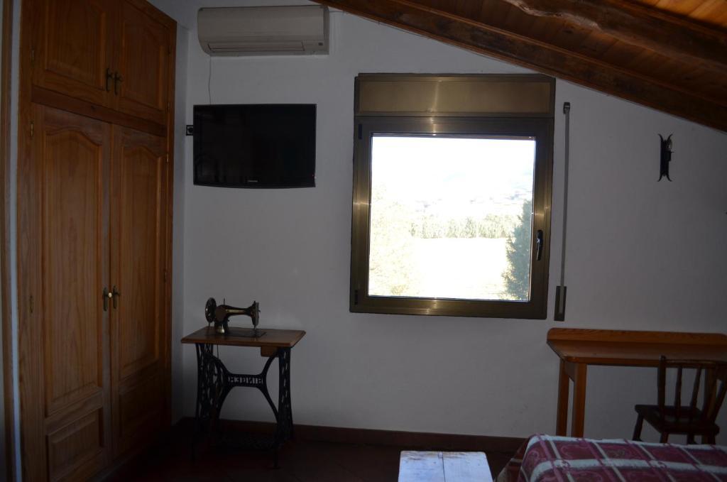لا سو دي أورغل Casa Rural La Vall Del Cadi الغرفة الصورة